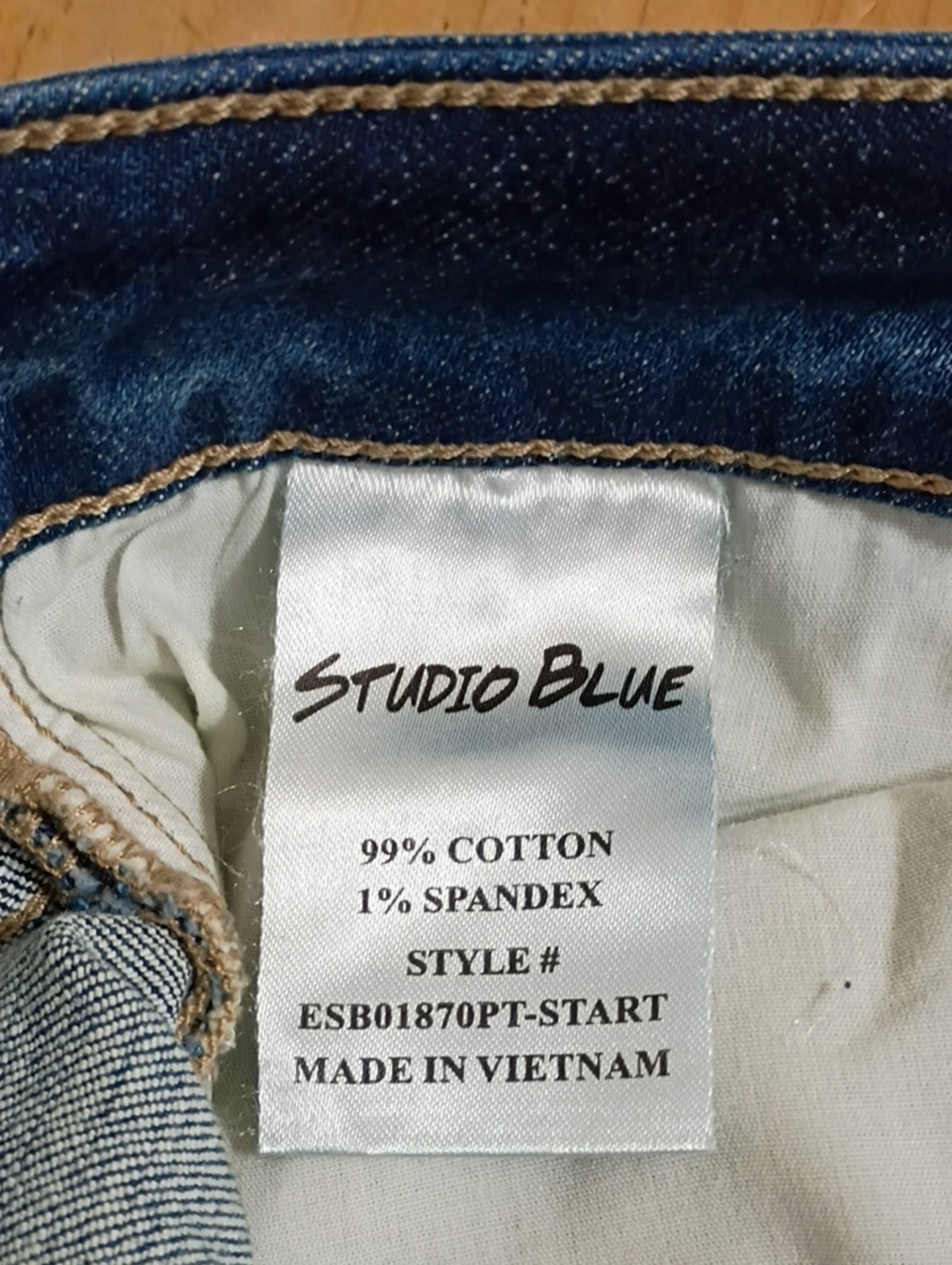 Studio Blue Mid Rise Distressed Slim Straight Leg Jeans Size 28 - Picture 6 of 8